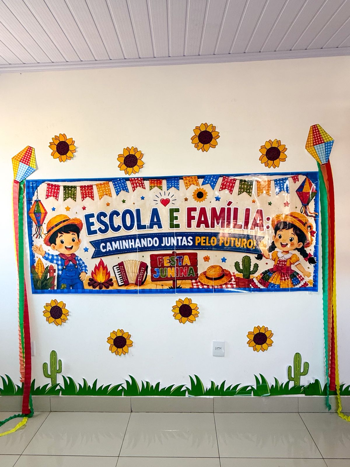 Painel - Escola e Família - Junino