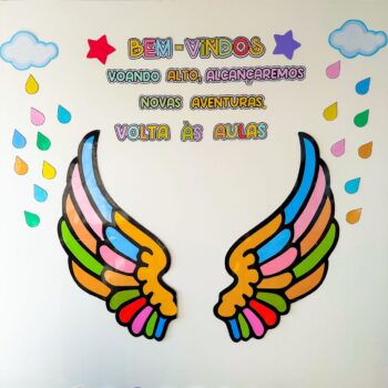Painel Volta Às Aulas - Voando Alto