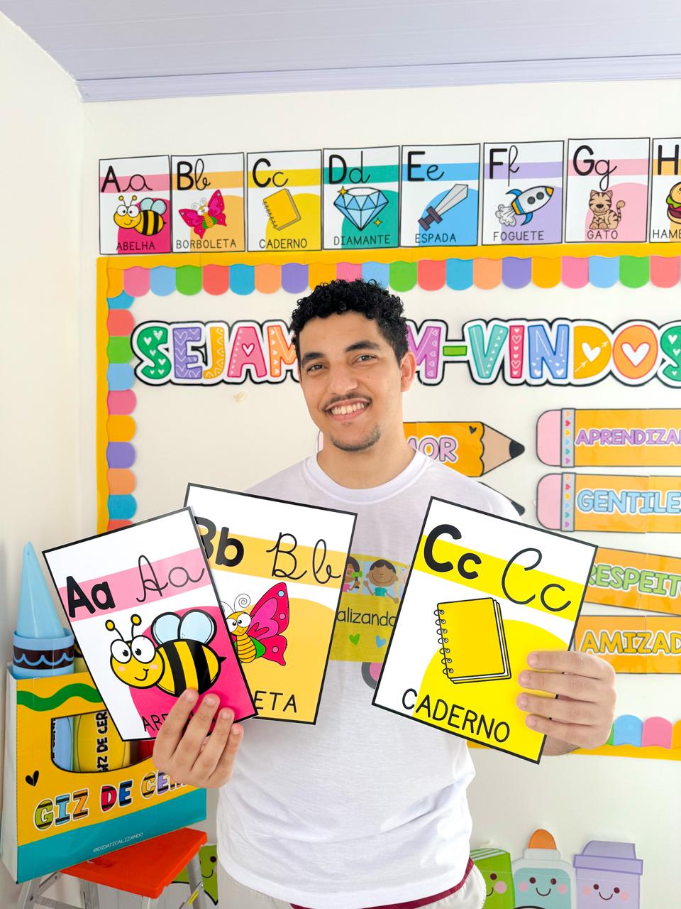 Alfabeto e Centopeia: Caixa Alta e Cursiva, Maiúsculas e Minúsculas – Possibilidades - Imagem 2